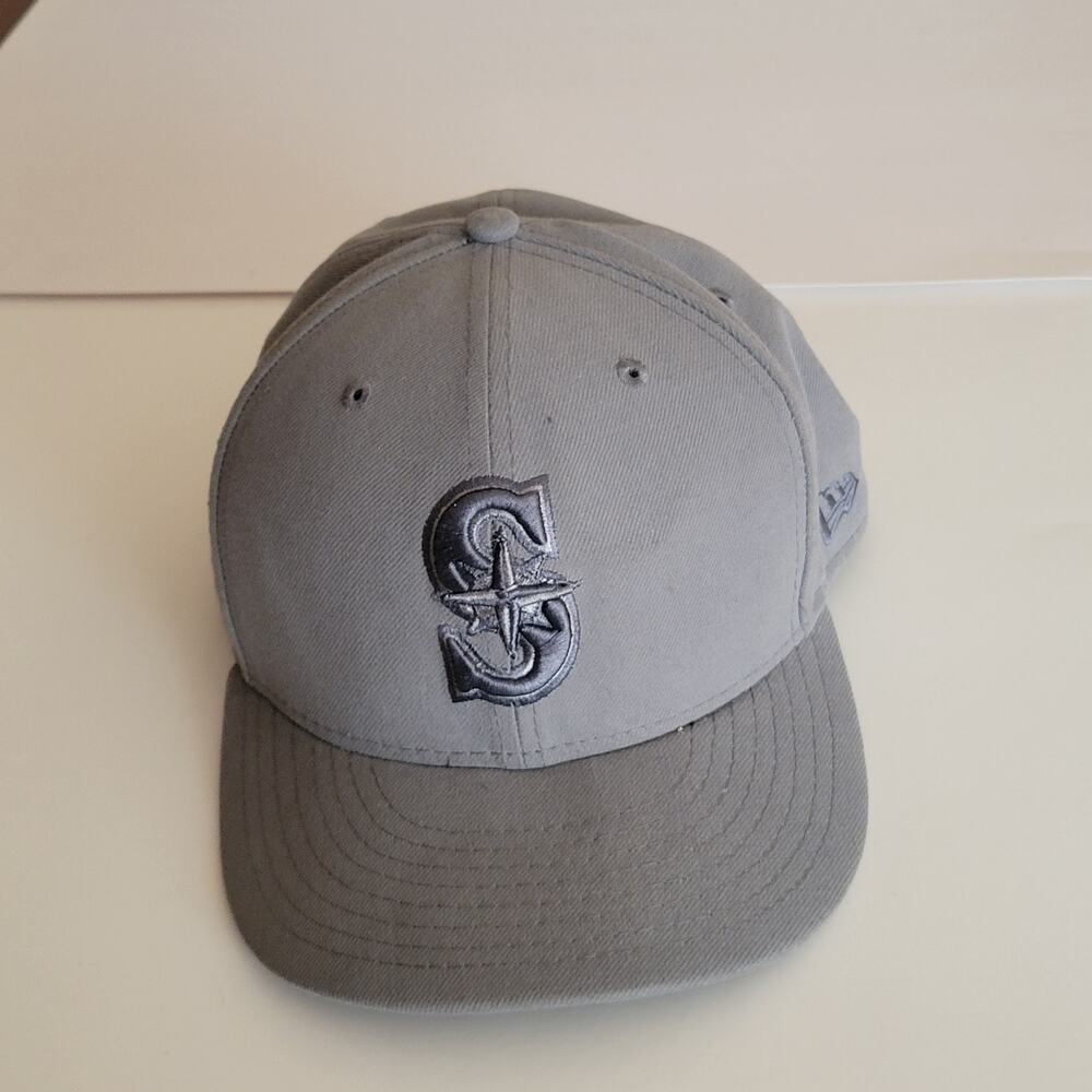 New Era Seattle Mariners 59FIFTY Fitted Hat Size 7 1/2 Gray